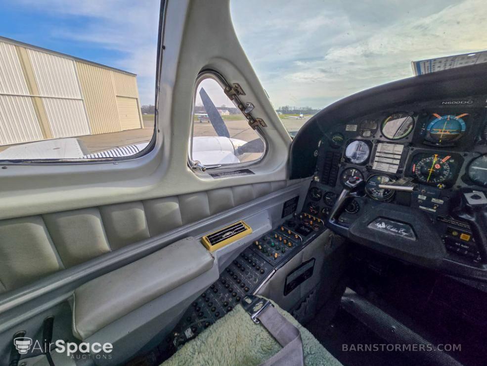 1981 Cessna 421 thumbnail 5