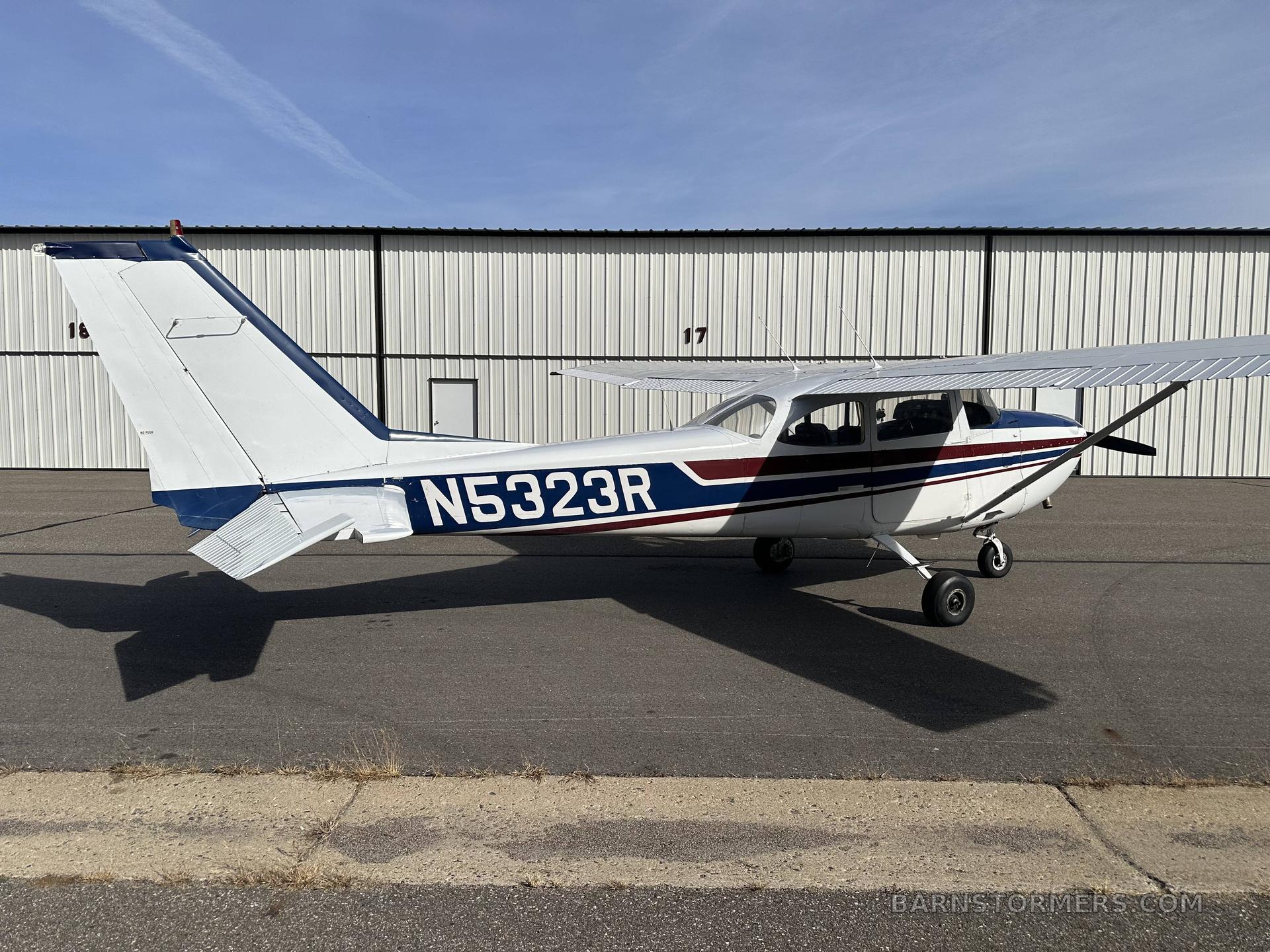 1965 Cessna 172 thumbnail 2