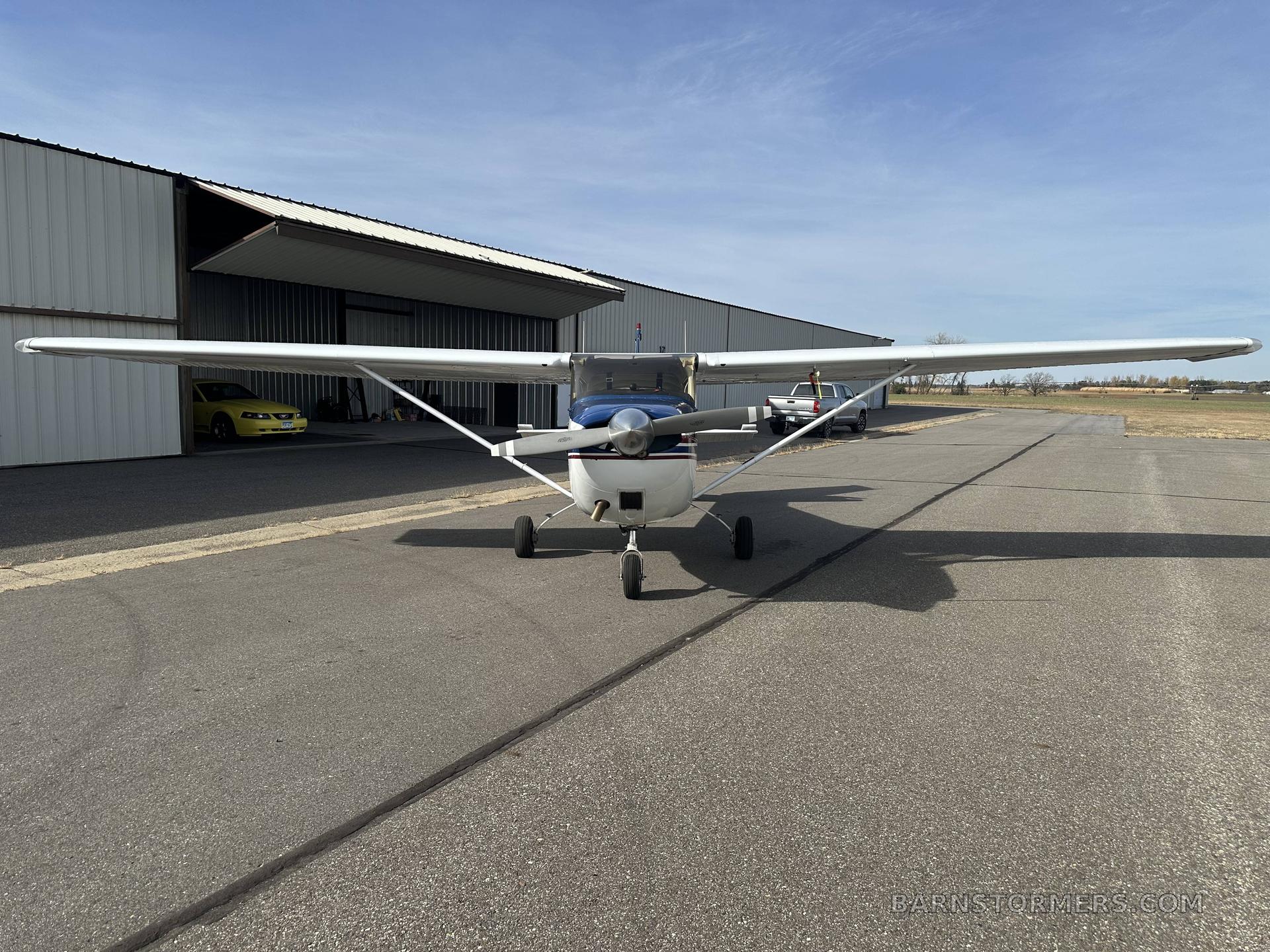 1965 Cessna 172 thumbnail 3