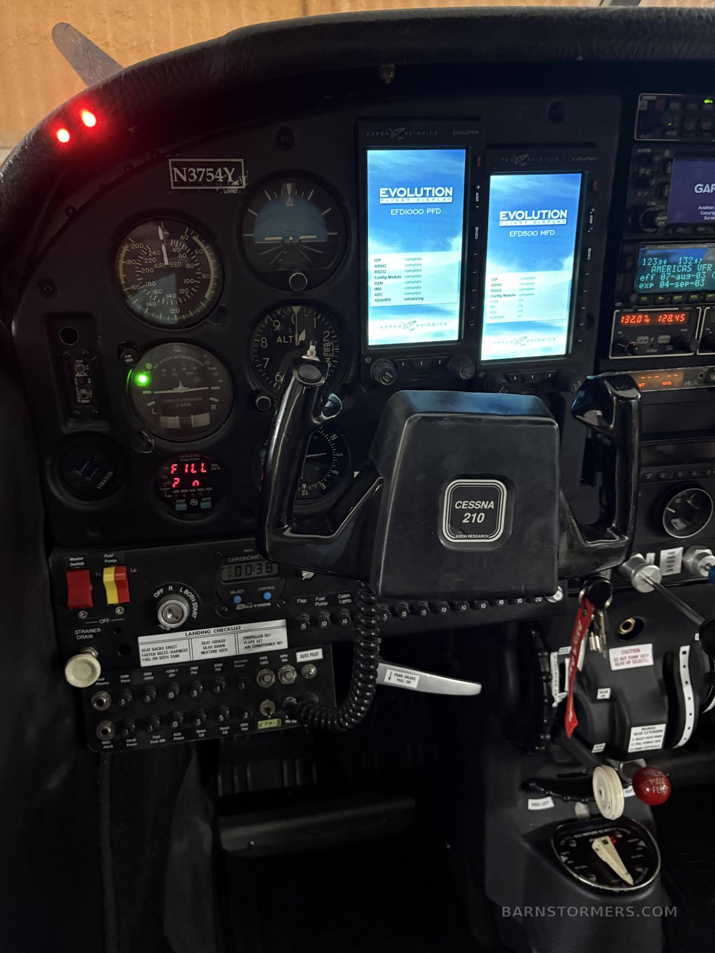 CESSNA 210D CENTURION 3