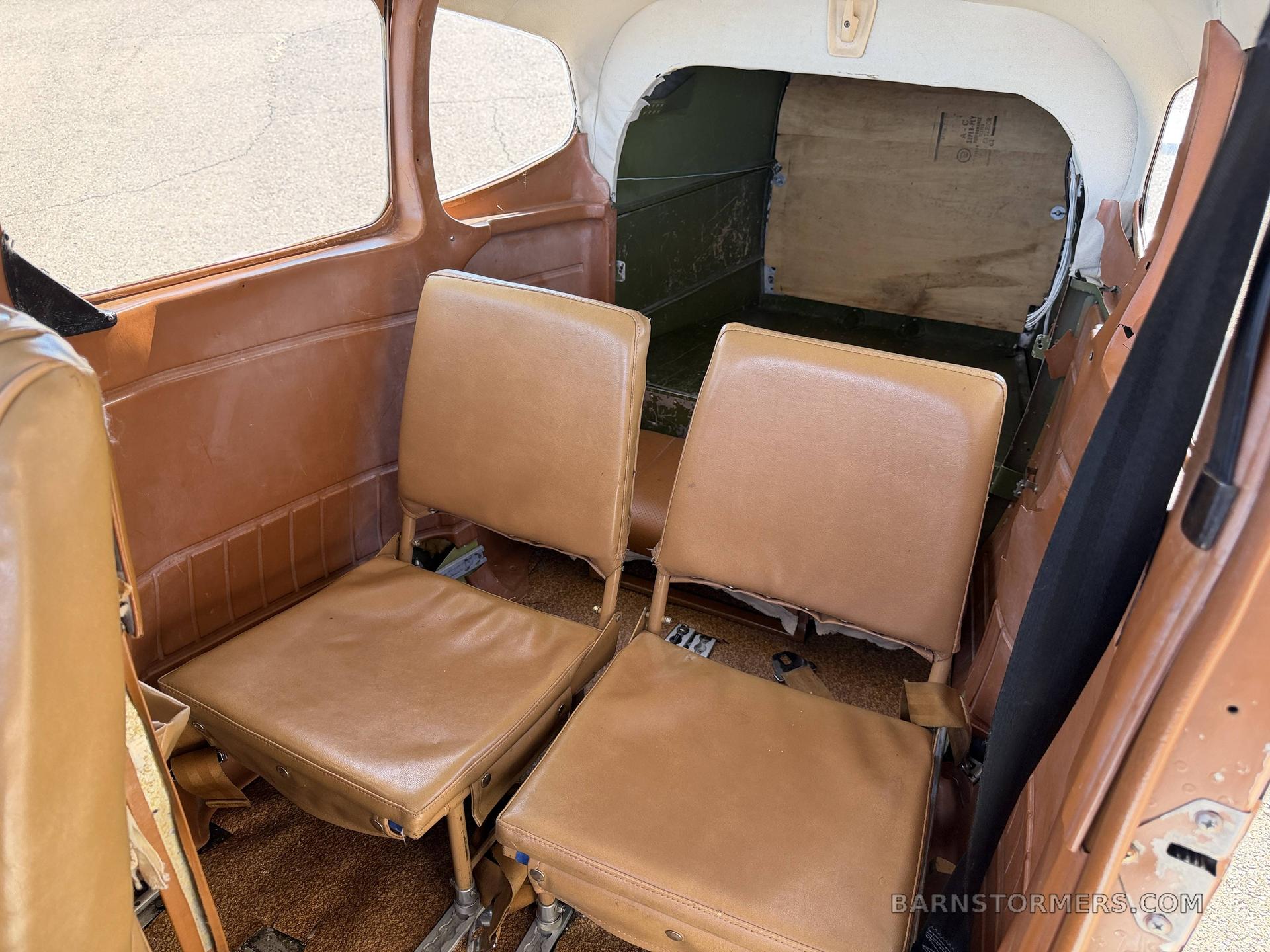 1976 Cessna 185 thumbnail 4