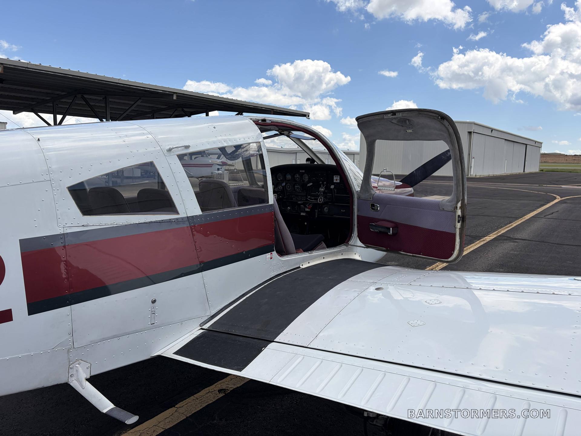 1973 Piper Cherokee thumbnail 3