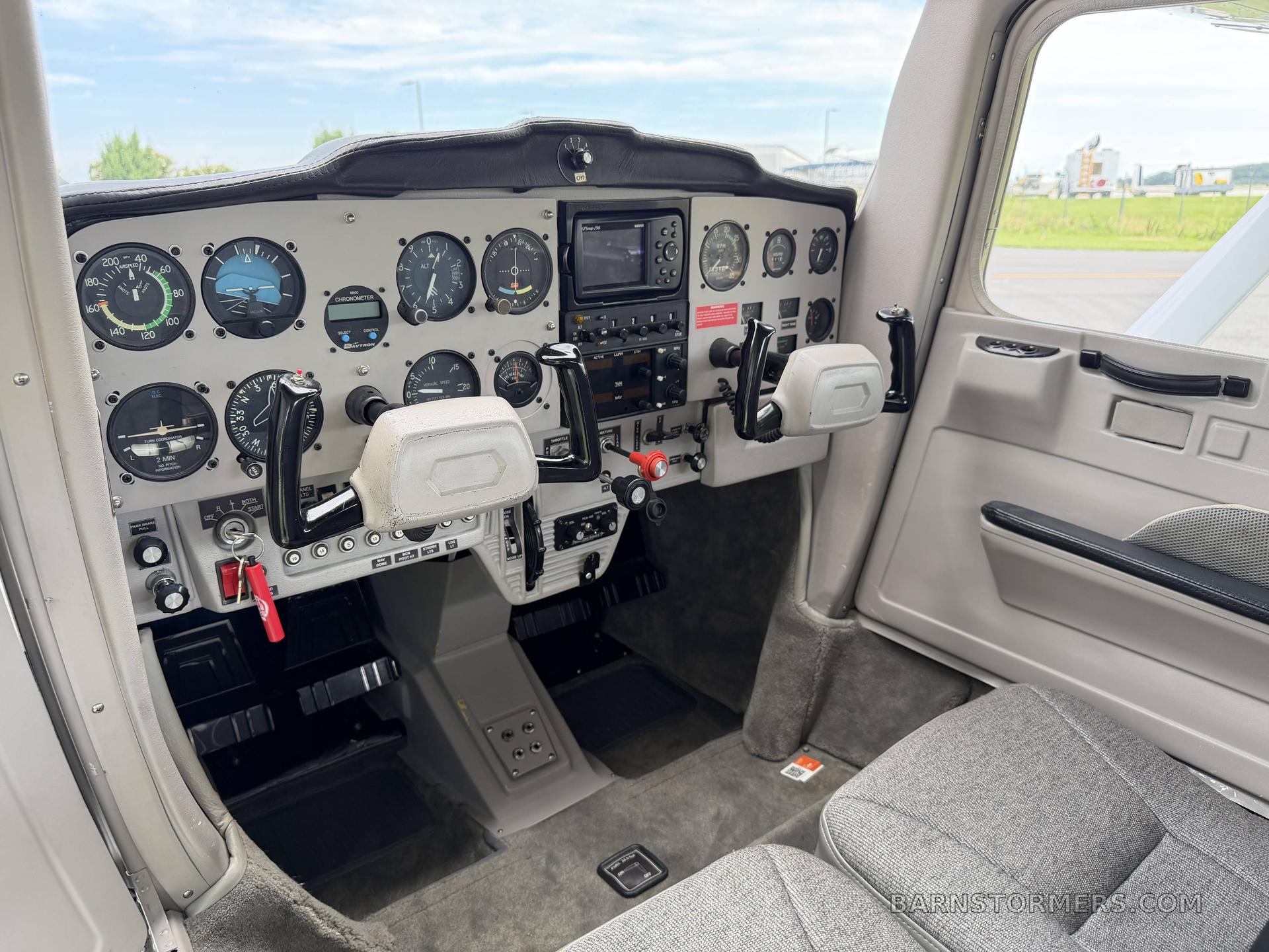 1974 Cessna 150 thumbnail 3