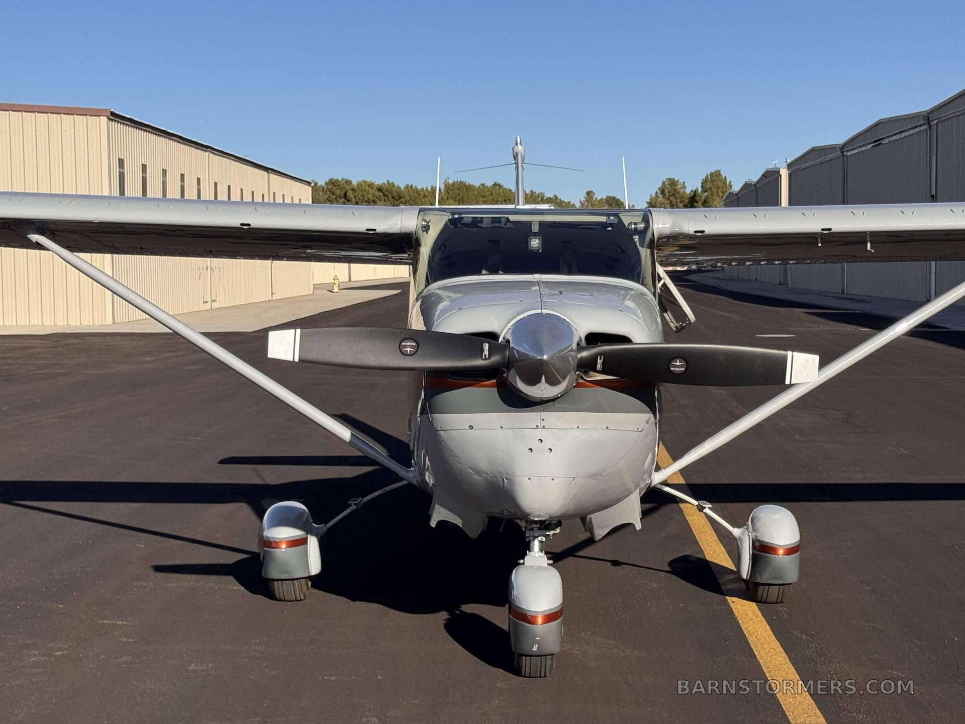 1965 Cessna 206 thumbnail 4