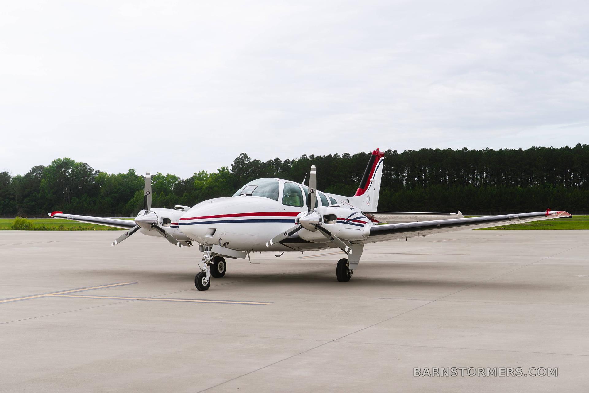 1994 Beechcraft Baron thumbnail 2