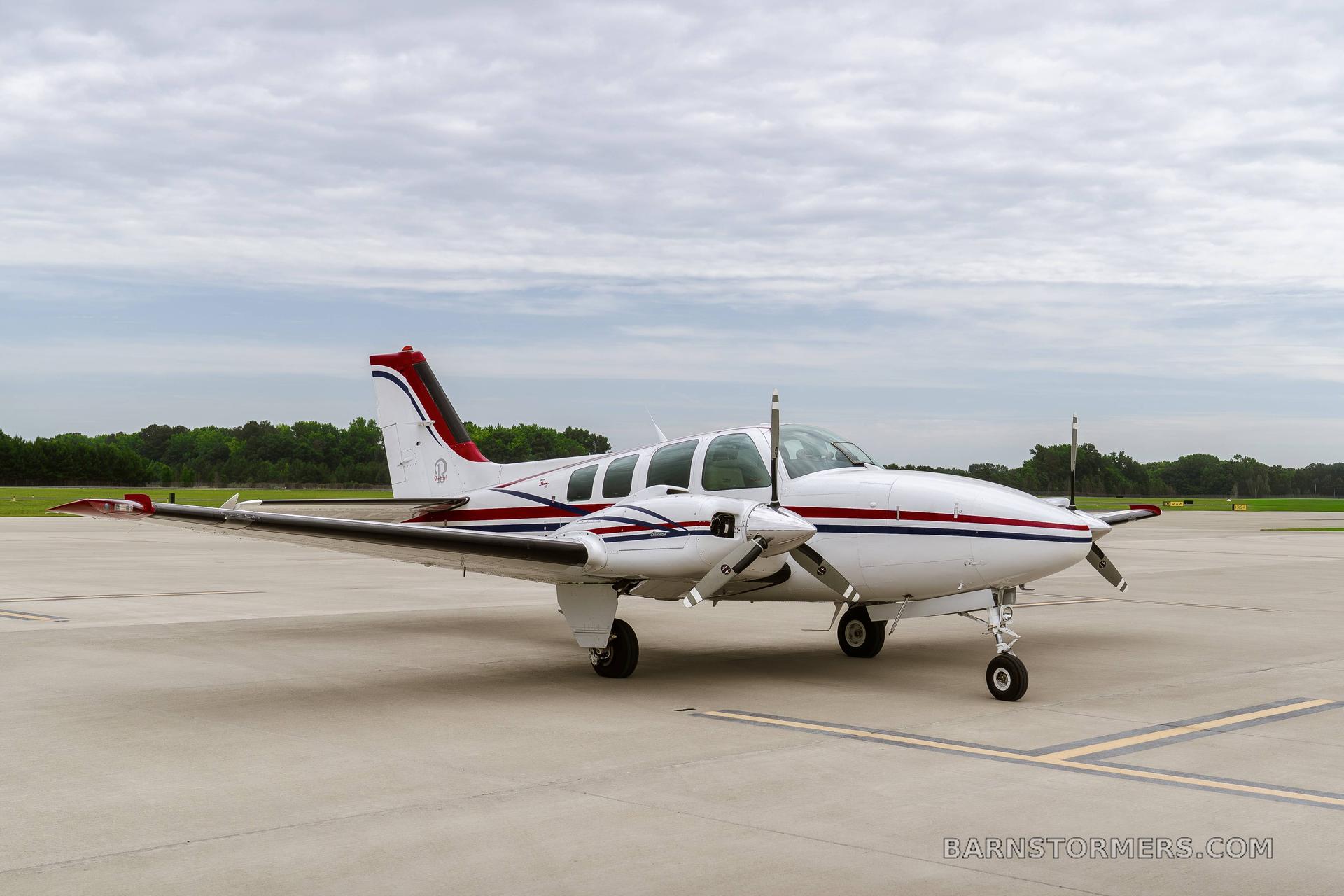 1994 Beechcraft Baron thumbnail 4