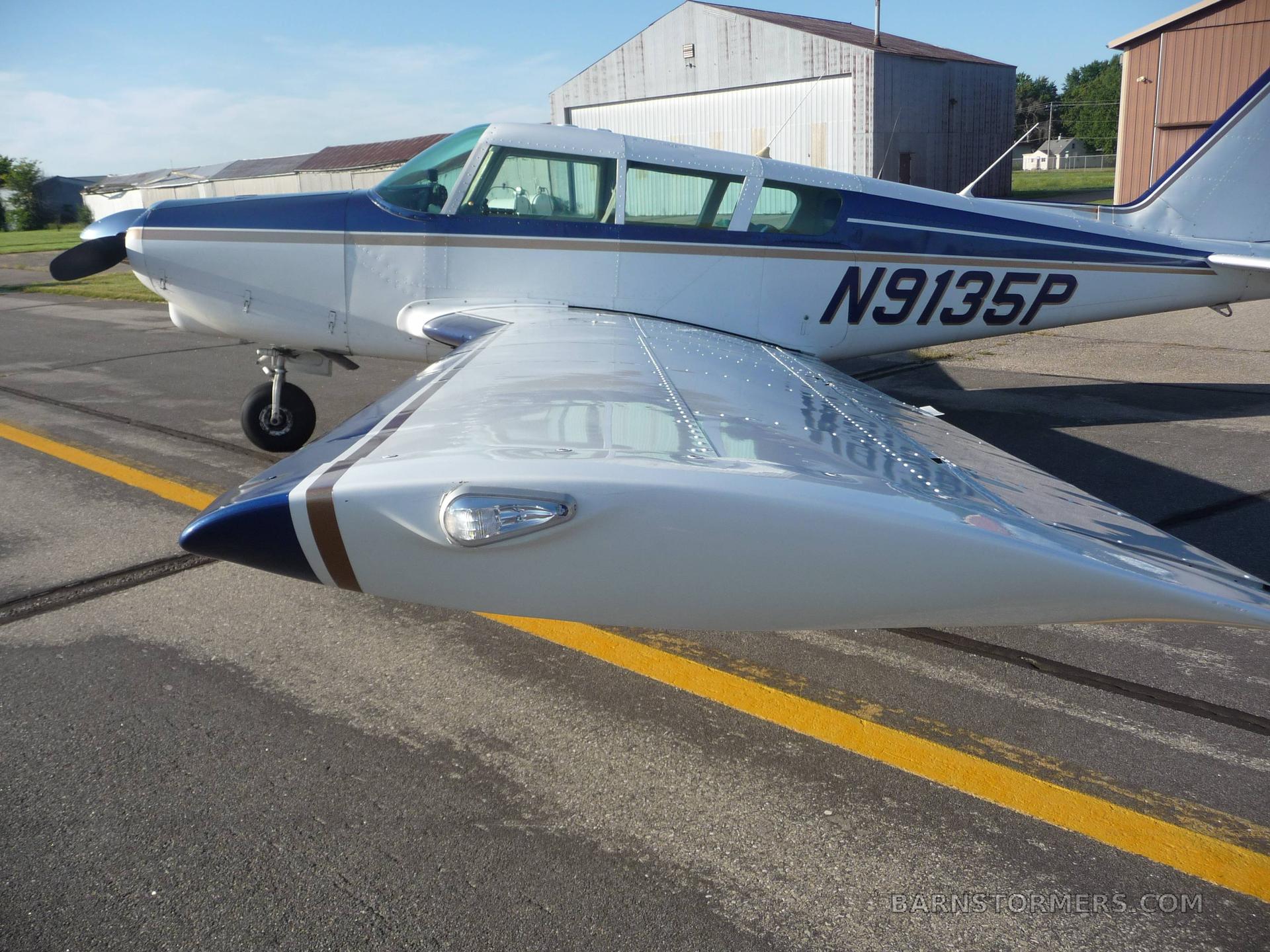 1966 Piper Comanche thumbnail 3
