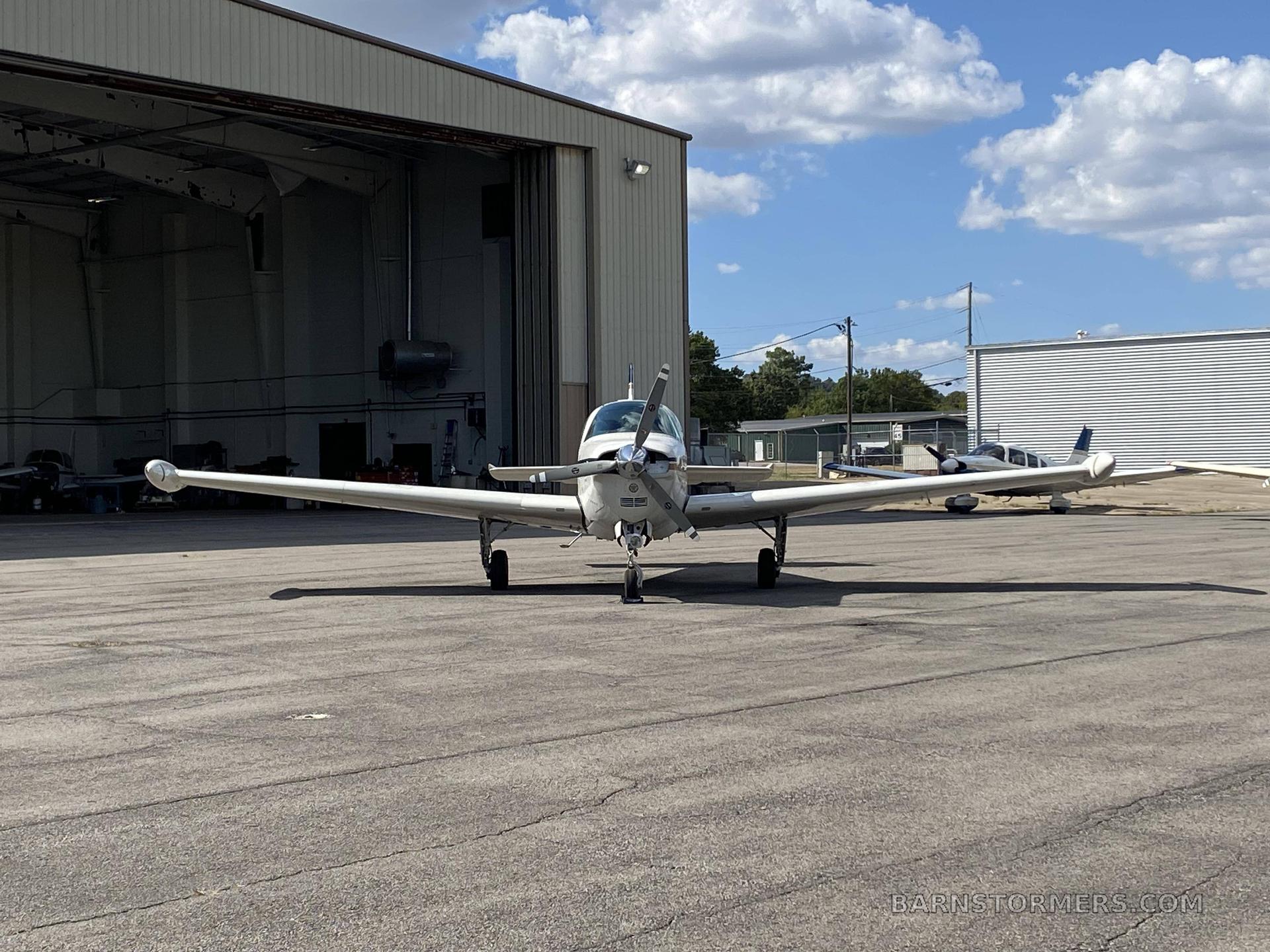 1982 Beechcraft F33 thumbnail 5