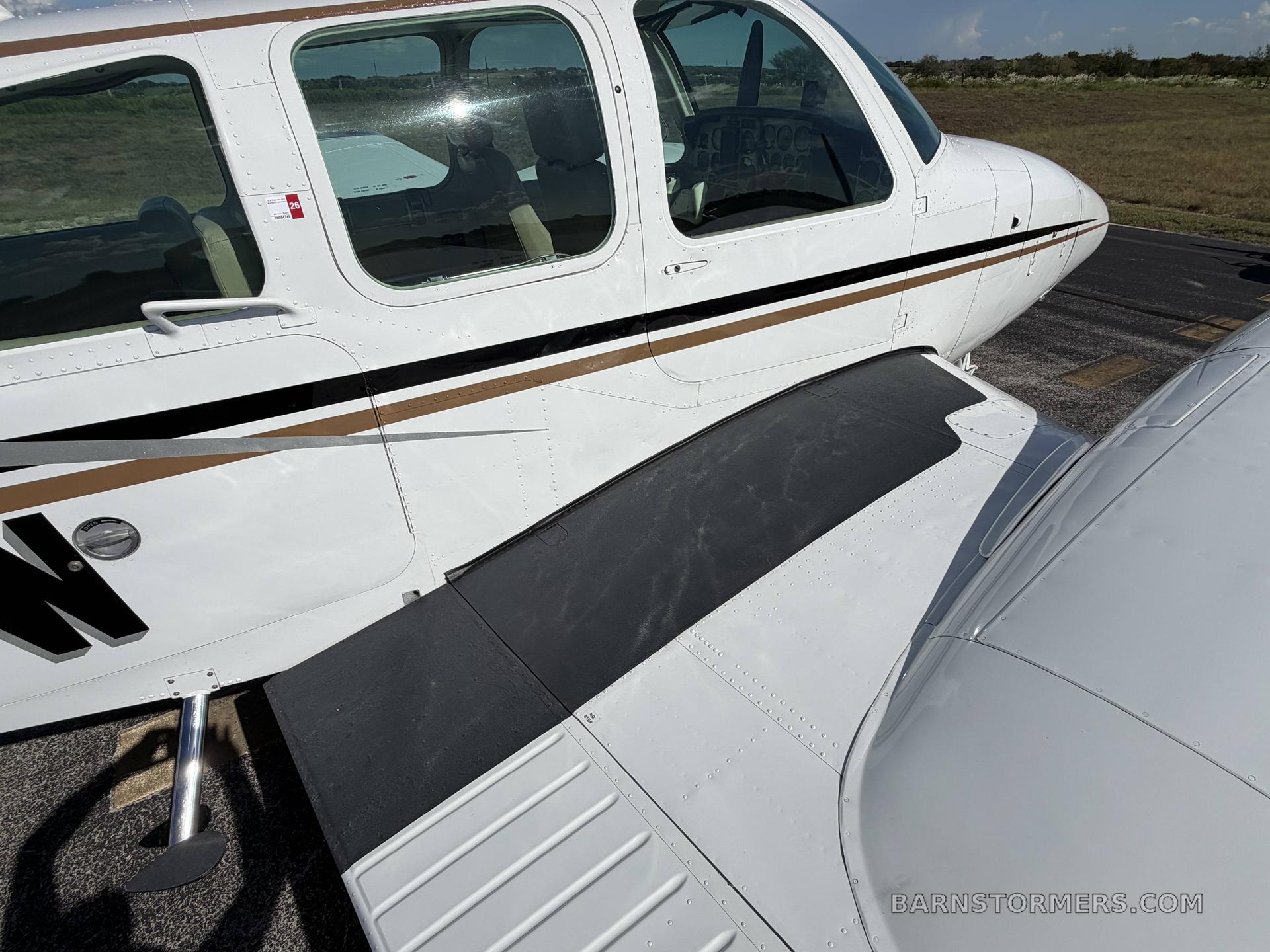 1970 BEECHCRAFT 95-B55 BARON 5