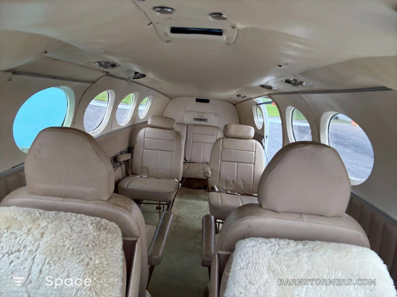 1968 CESSNA 401 - N105KA 5