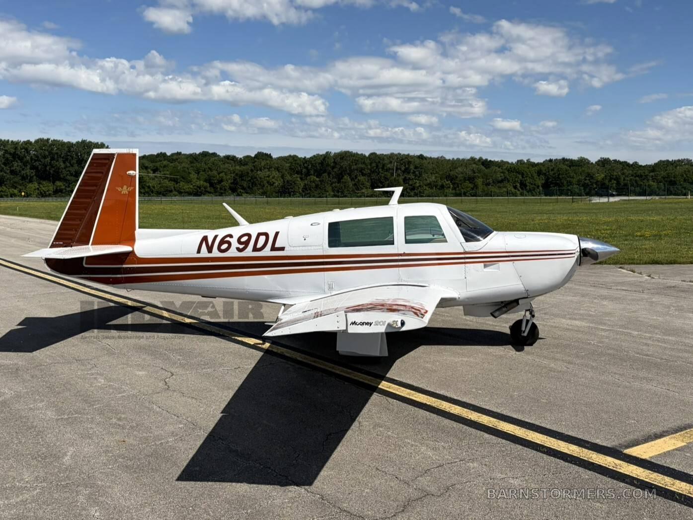 1977 Mooney M20 thumbnail 3