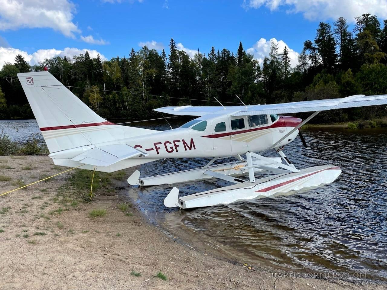 1974 Cessna 206 thumbnail 2
