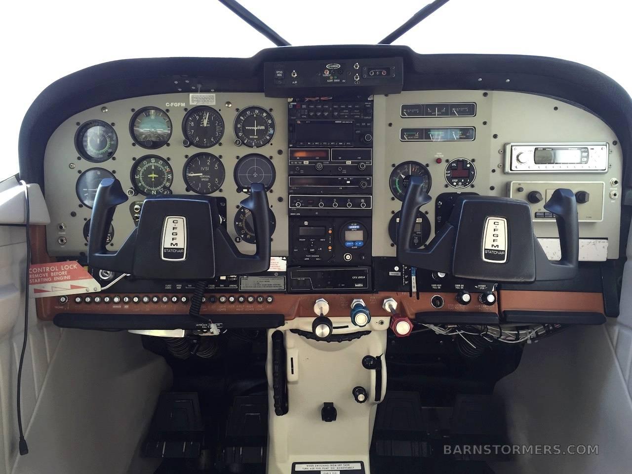 1974 Cessna 206 thumbnail 5