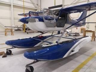 2016 TWTT GLASAIR SPORTSMAN WITH AMPHIBS — photo 3