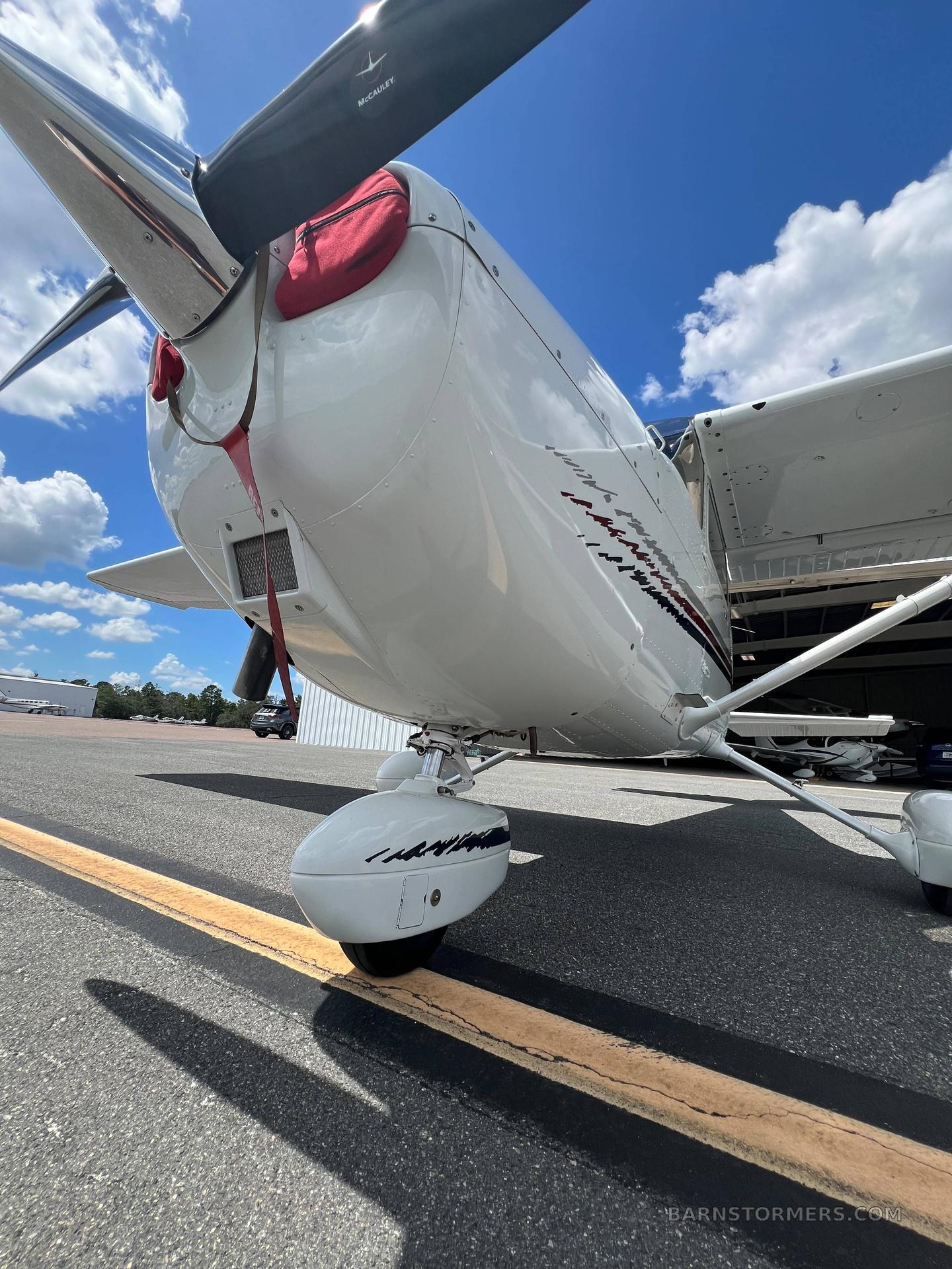 1997 Cessna 172 thumbnail 4