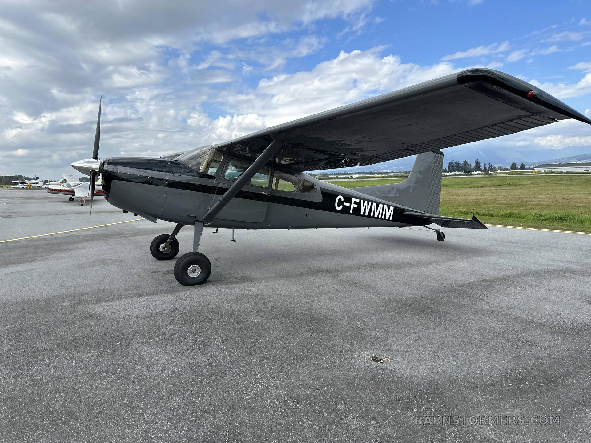 Cessna 185 thumbnail 4
