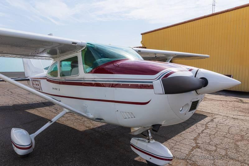 1985 Cessna 182 thumbnail 2