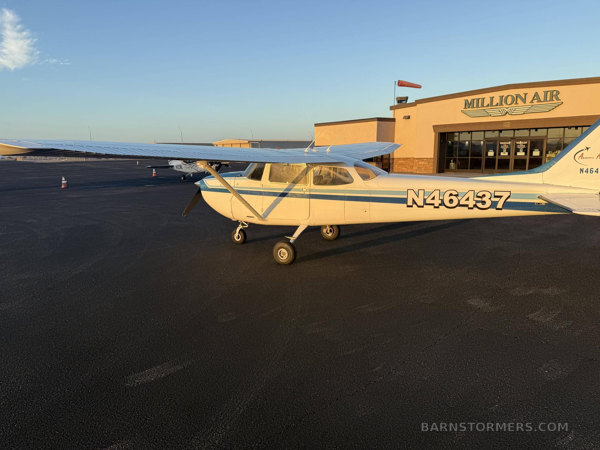 1969 Cessna 172 thumbnail 5