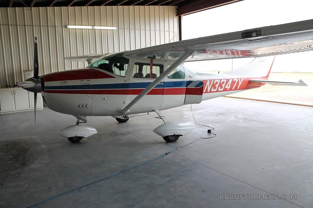 1962 Cessna 182 thumbnail 2