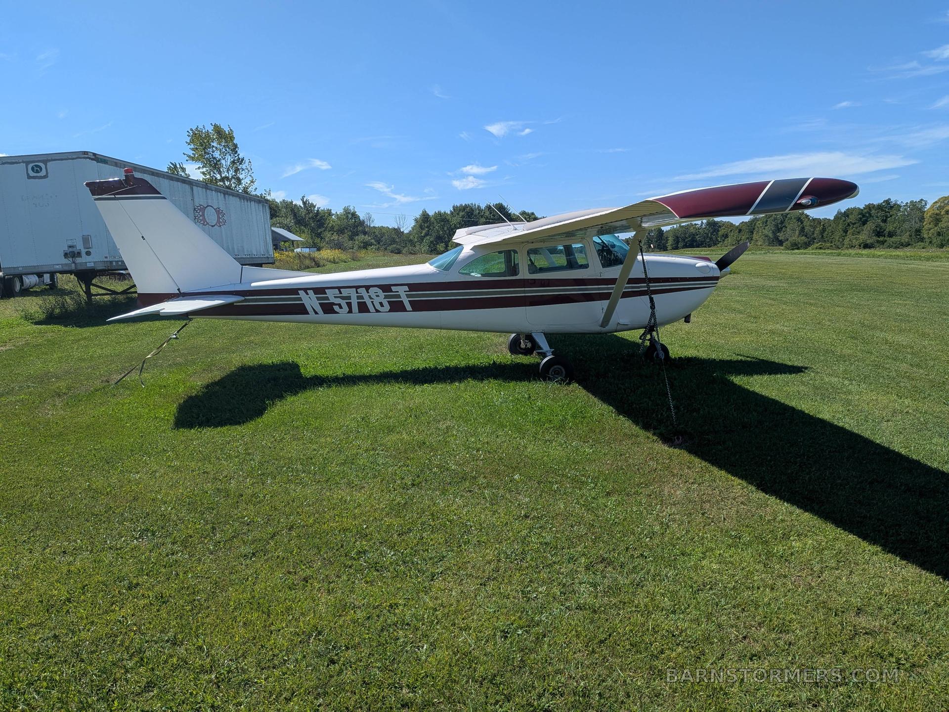 1964 Cessna 172 thumbnail 5