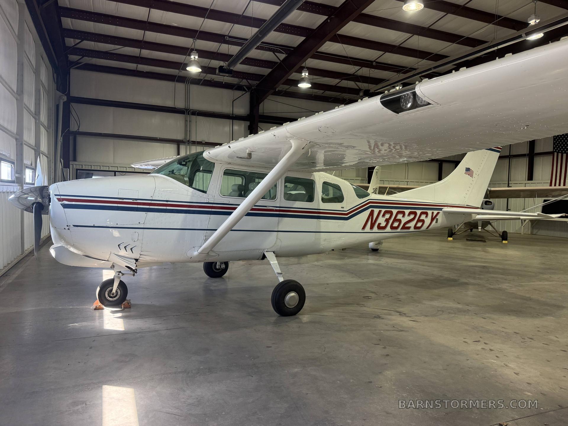1963 Cessna 210 thumbnail 4