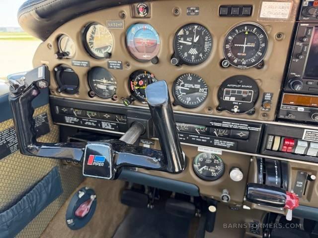1977 Piper Archer thumbnail 5