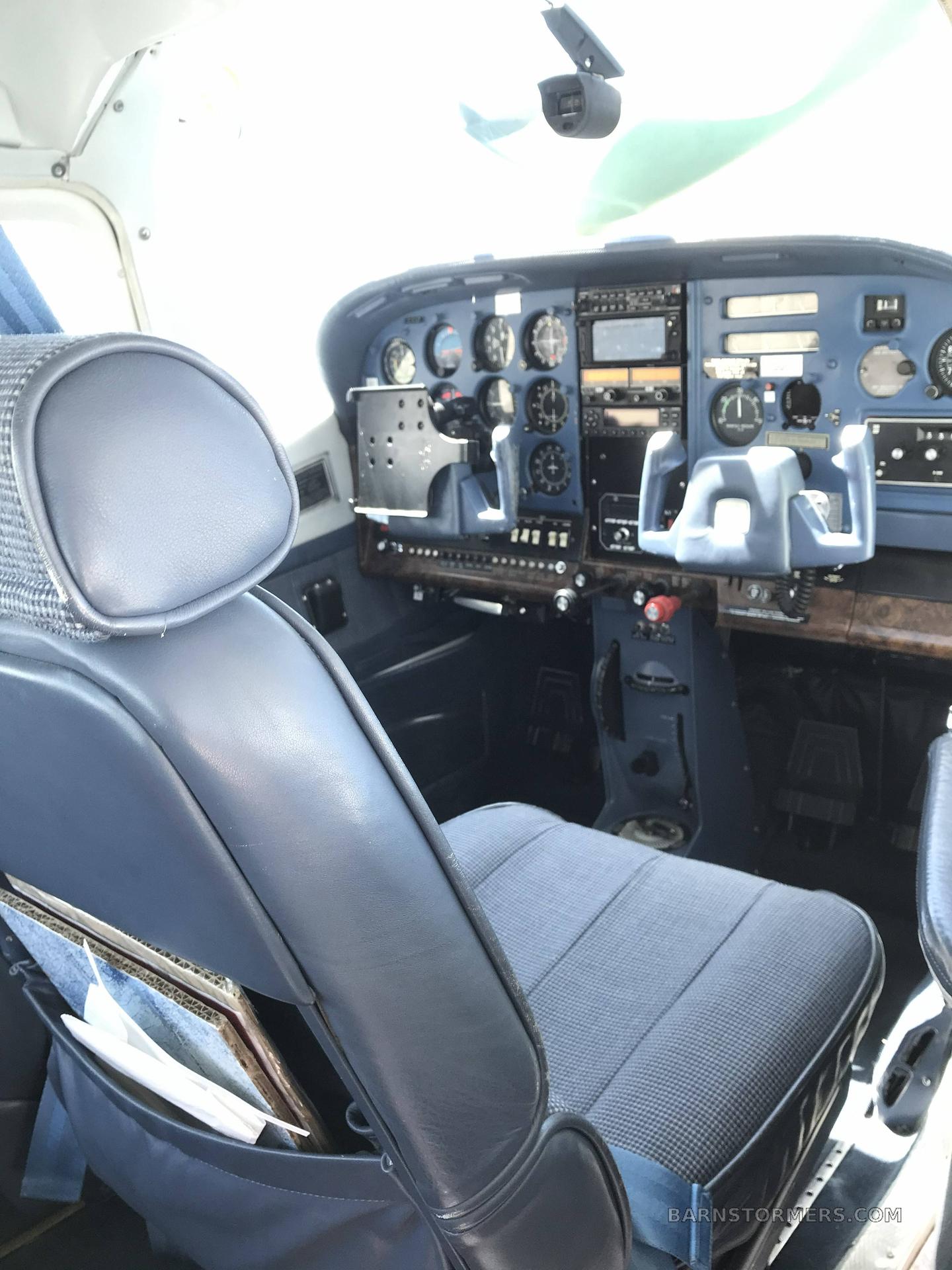 1977 CESSNA 182Q SKYLANE II 5