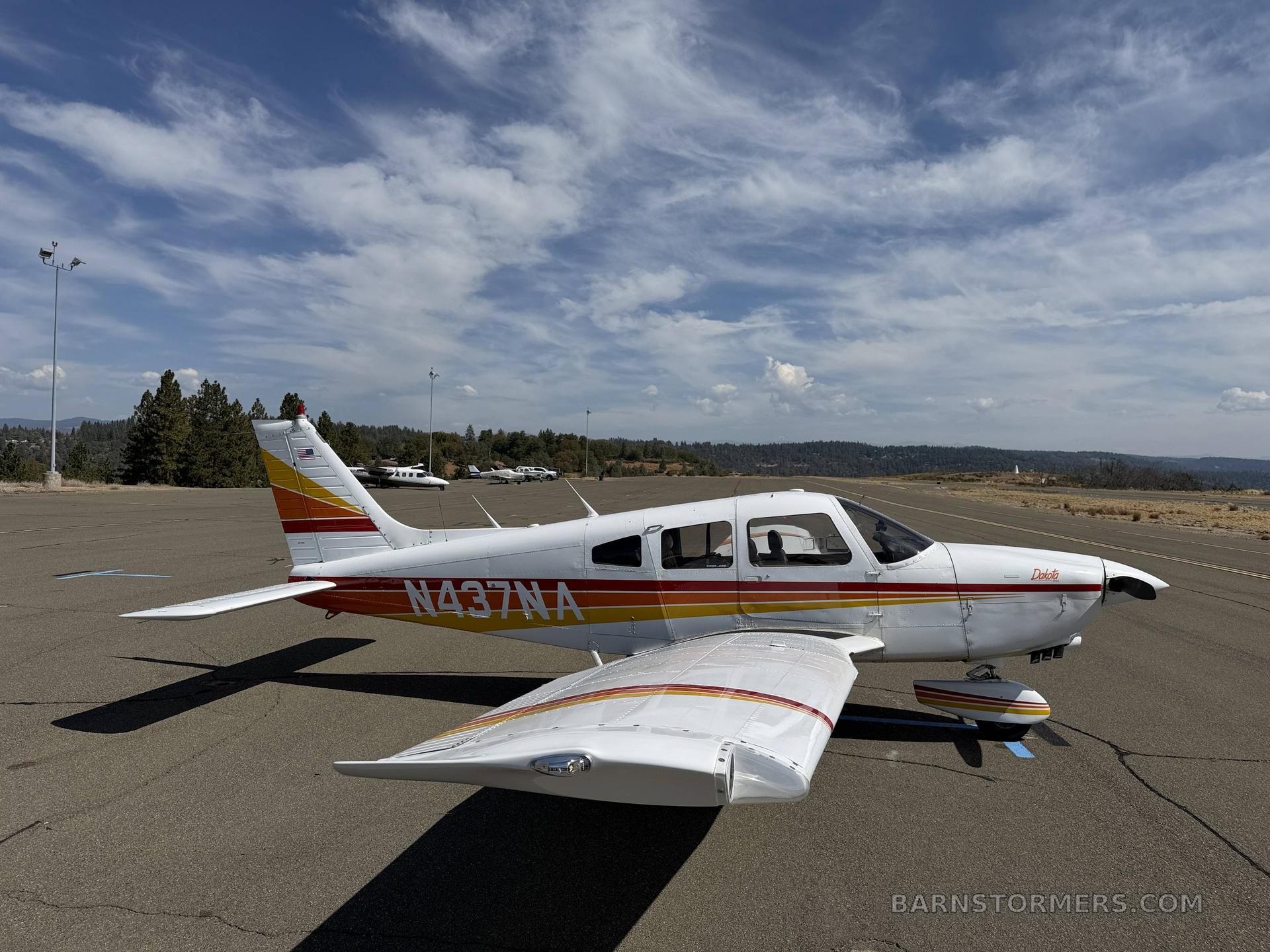 1985 PIPER DAKOTA PA-28-236 5