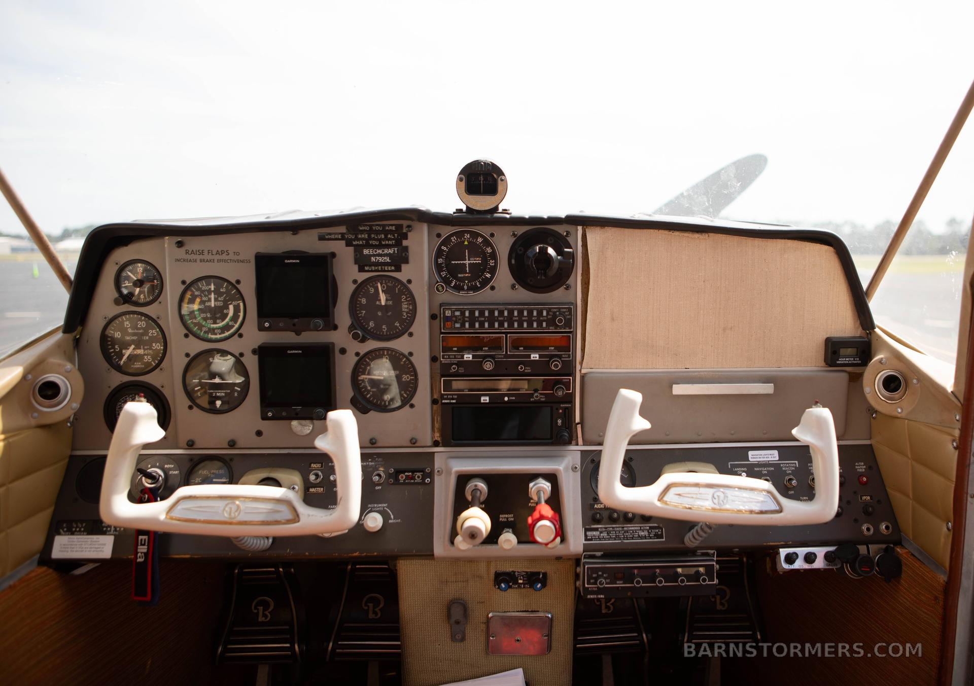 1966 Beechcraft Musketeer thumbnail 2