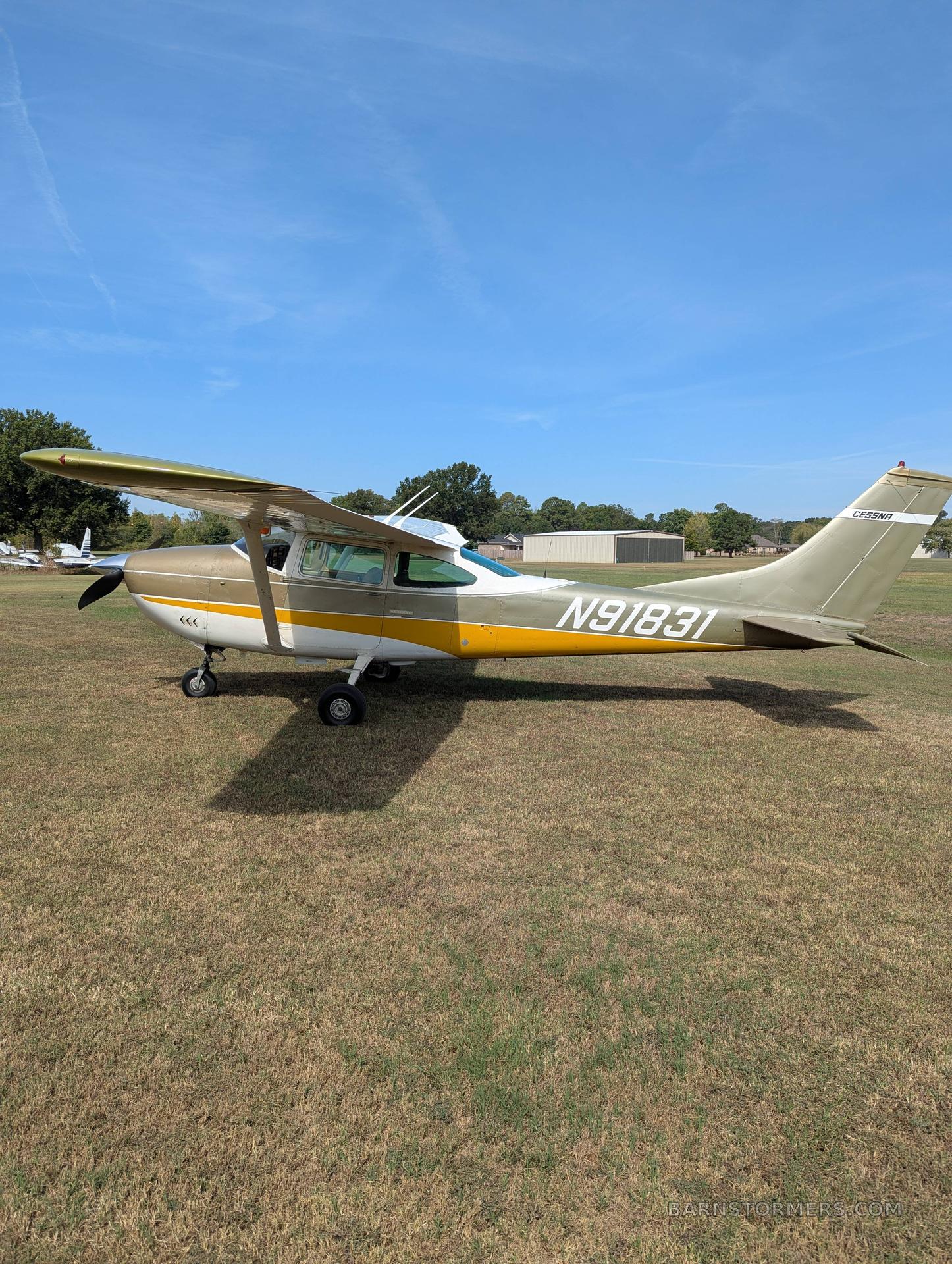 2027 Cessna 182 thumbnail 2