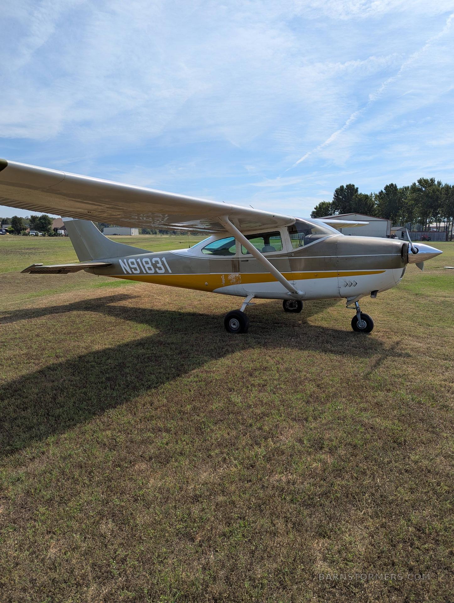 2027 Cessna 182 thumbnail 4