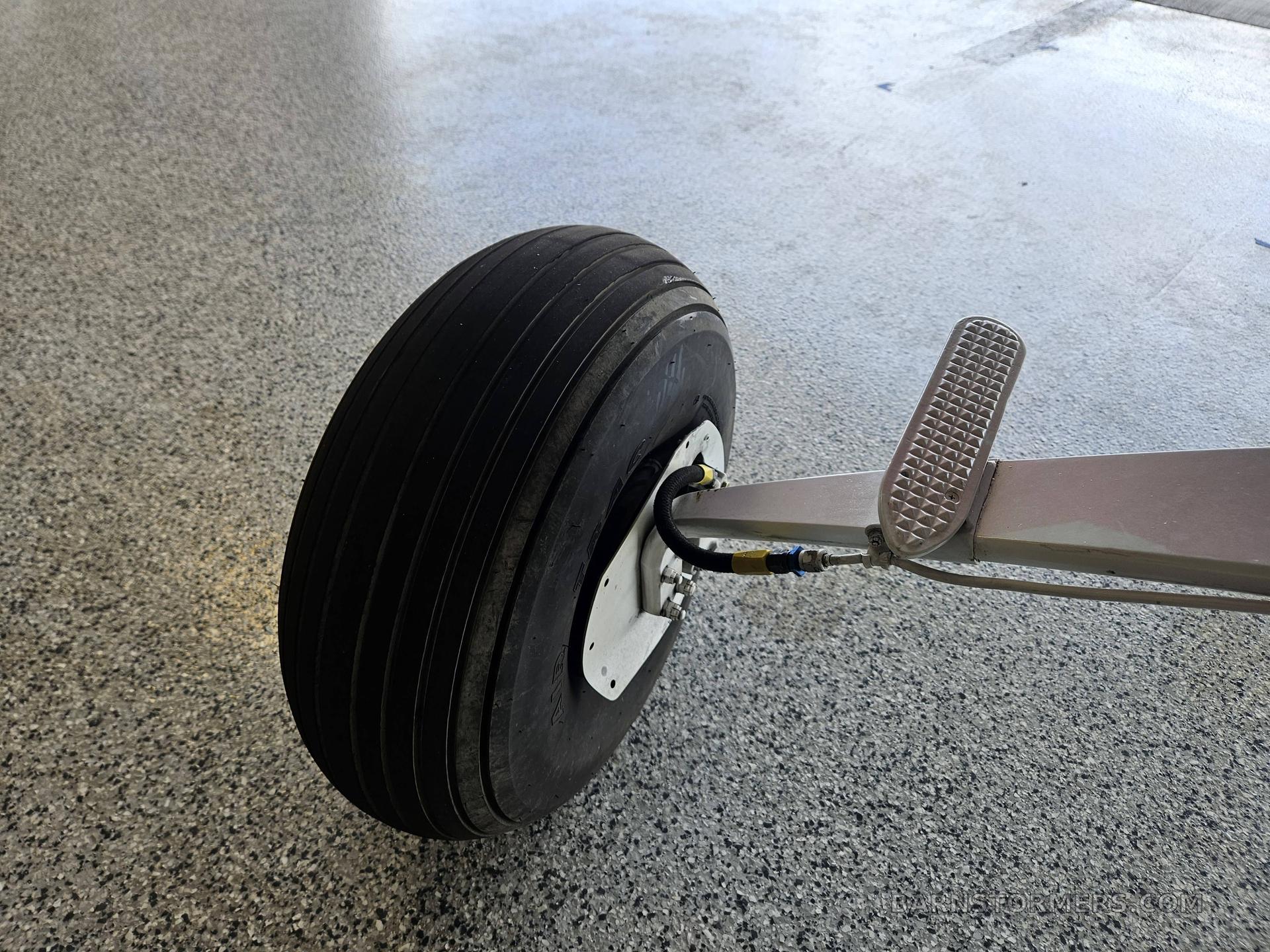 1957 Cessna 182