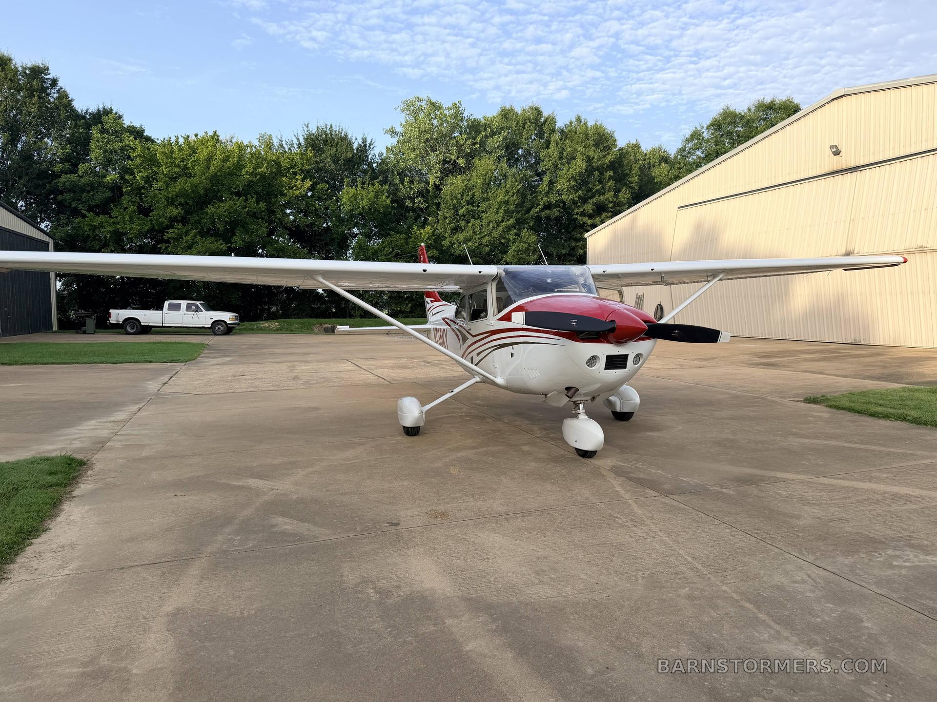 1977 Cessna 182 thumbnail 2