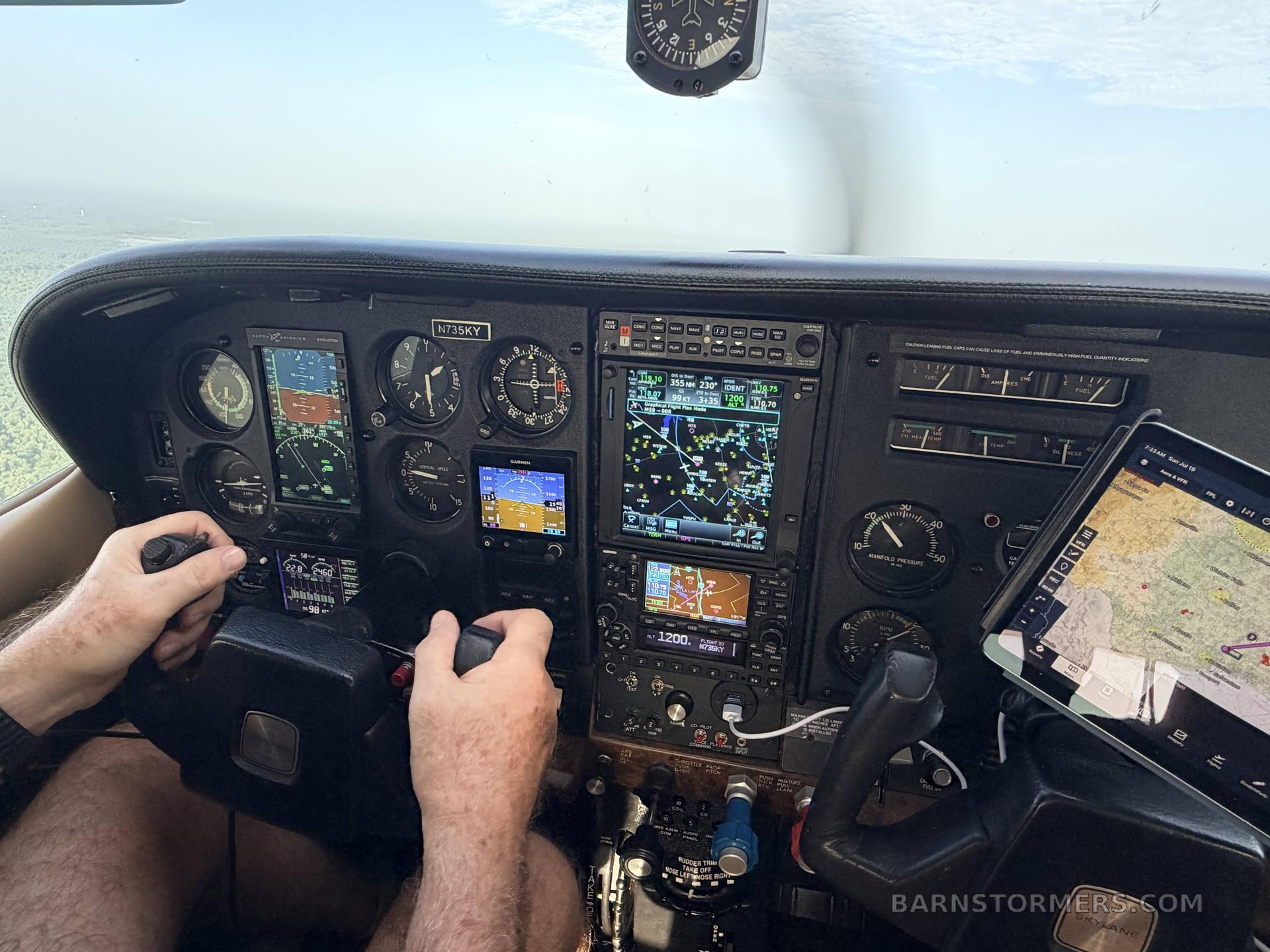 1977 Cessna 182 thumbnail 4
