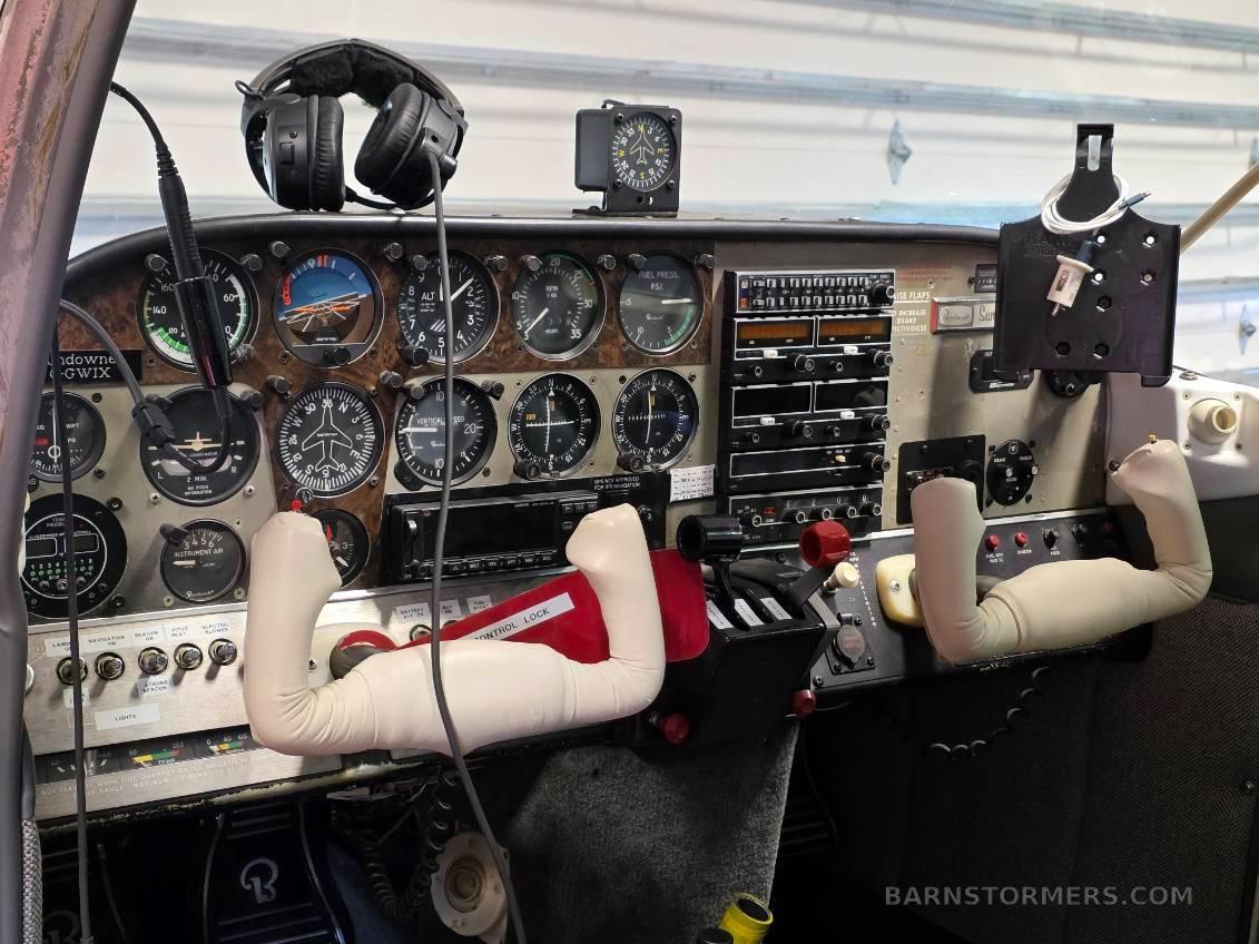1977 BEECH SUNDOWNER C23 3