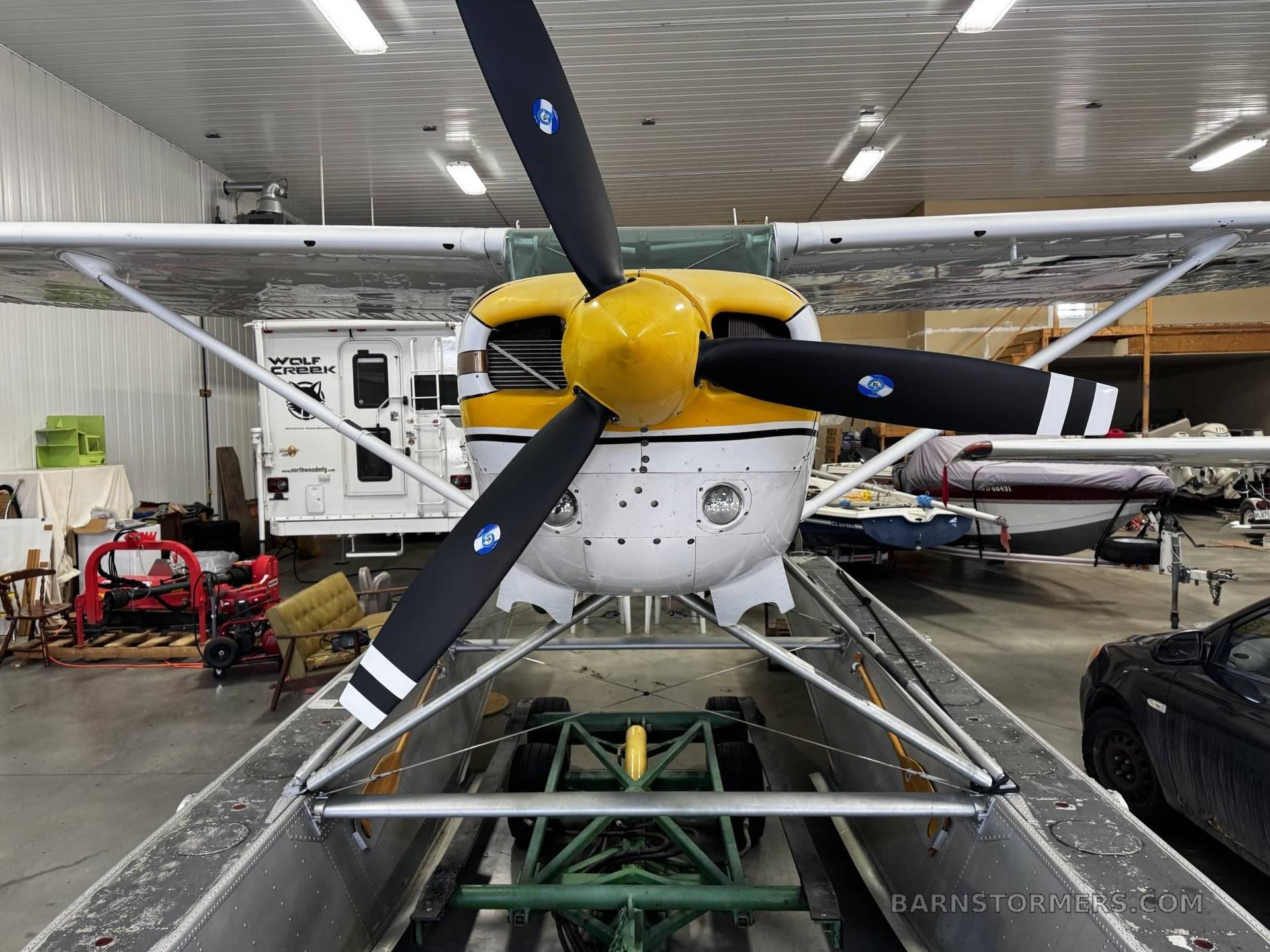 1974 Cessna 206 thumbnail 3