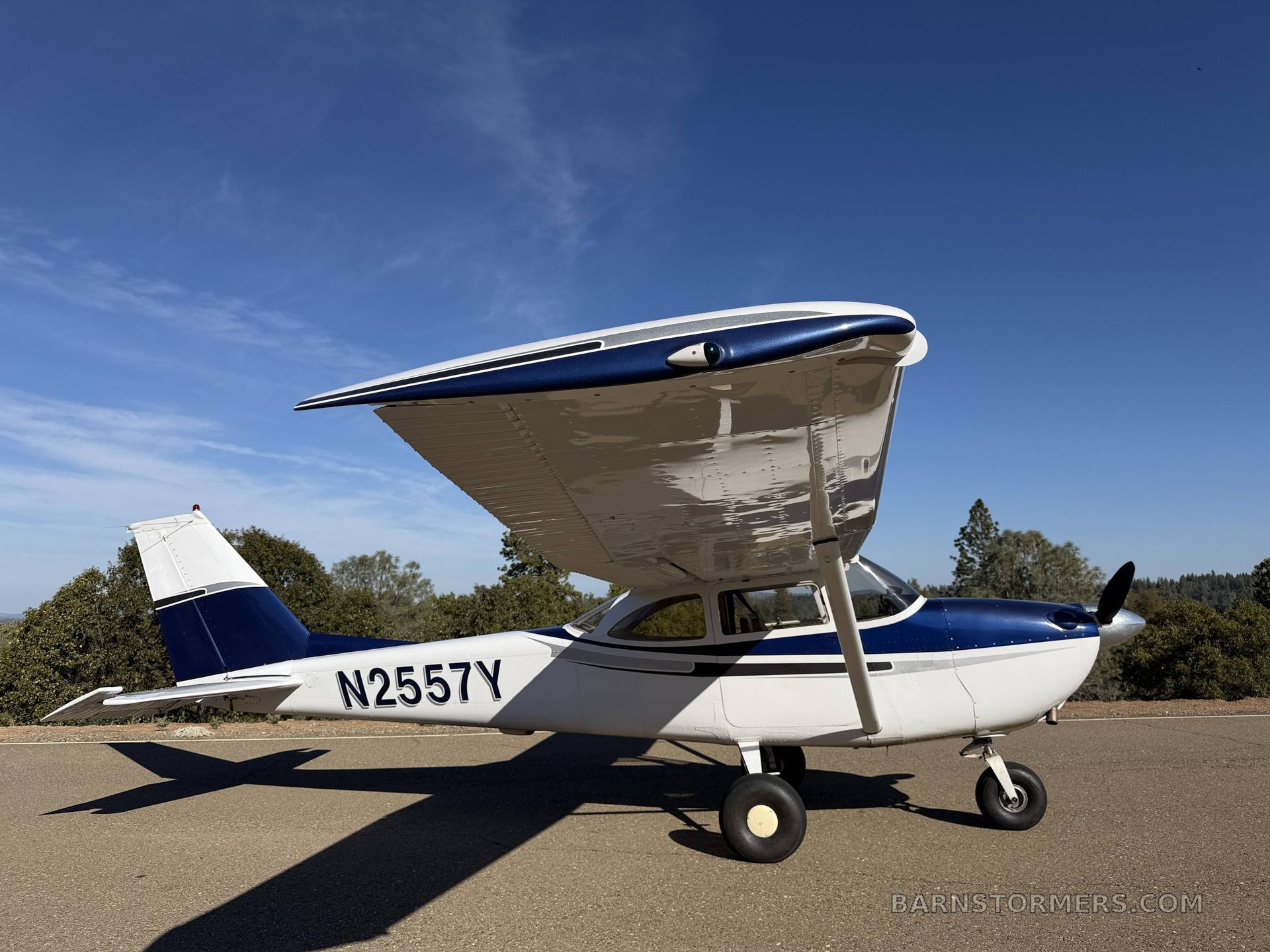 1963 Cessna 172 thumbnail 5