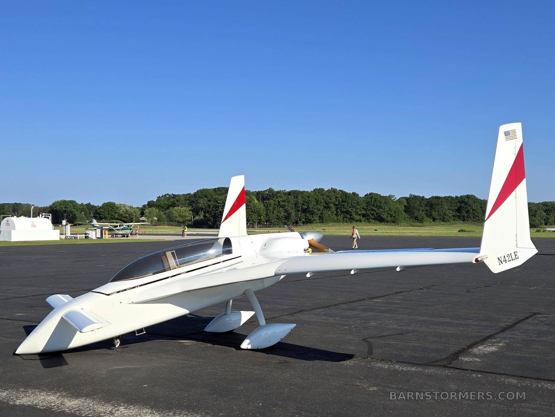 RUTAN LONG EZ 5