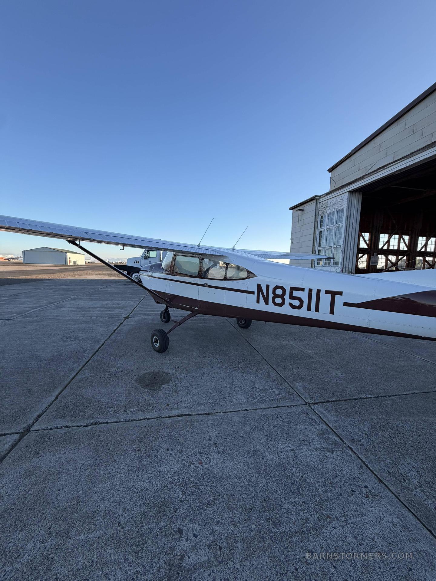 1960 Cessna 182 thumbnail 2