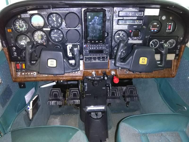 C206 AMPHIBIEN 3