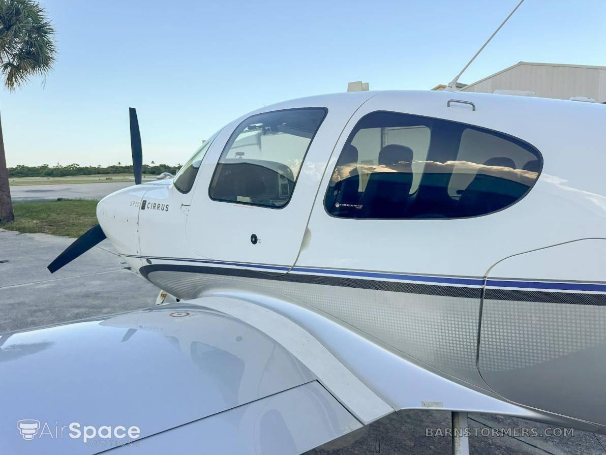 2010 CIRRUS SR22GTS X |N555VG 4