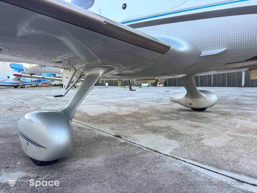 2010 CIRRUS SR22GTS X |N555VG 5