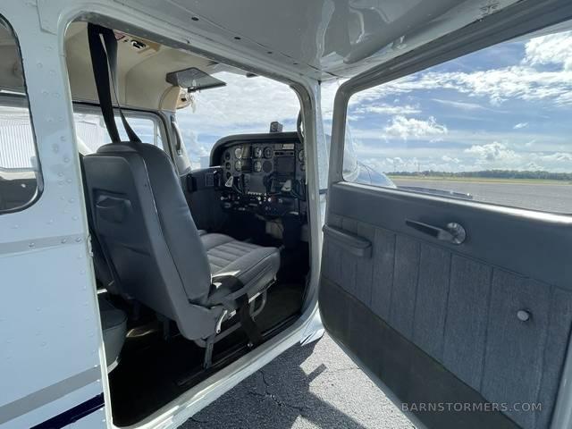 1964 Cessna Skyhawk 172E, photo 8