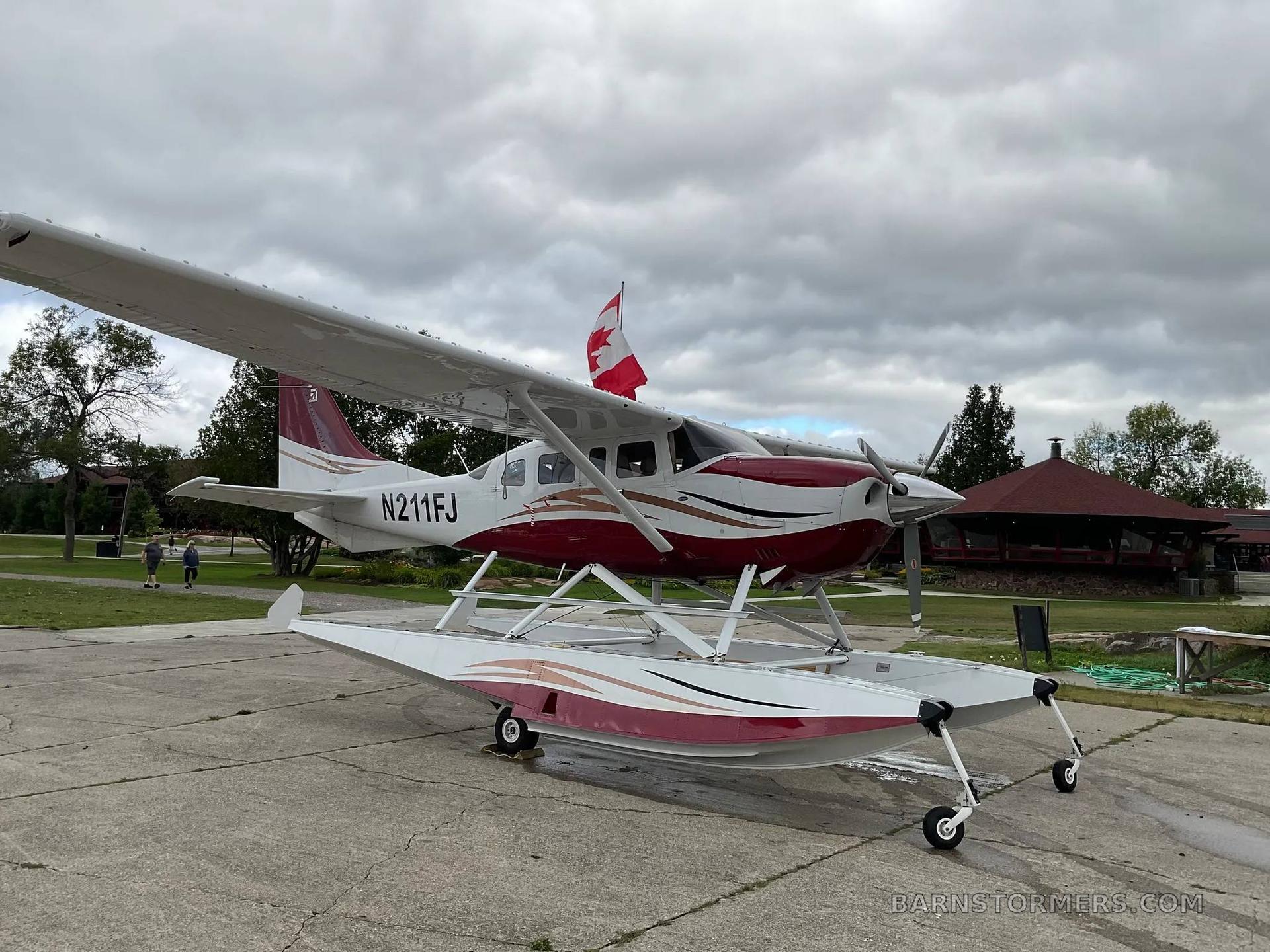 2006 Cessna Turbo 206H Amphib, photo 2