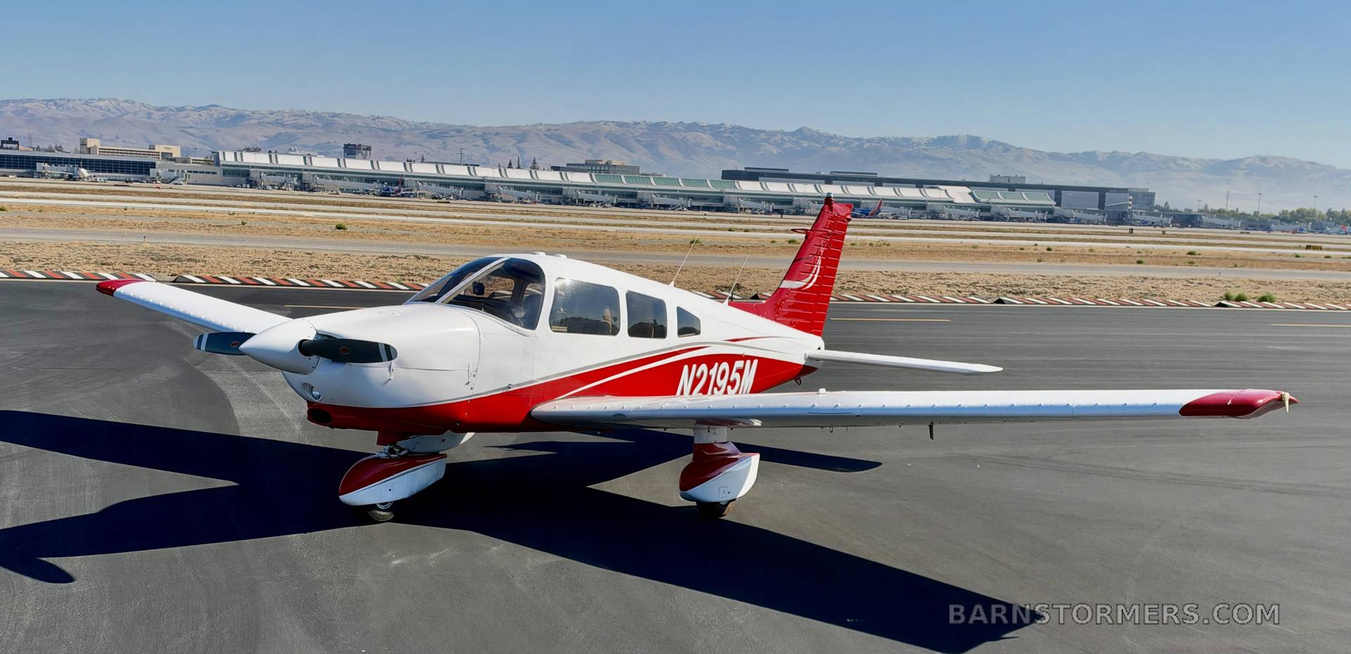 1979 PIPER PA28-236 DAKOTA 3