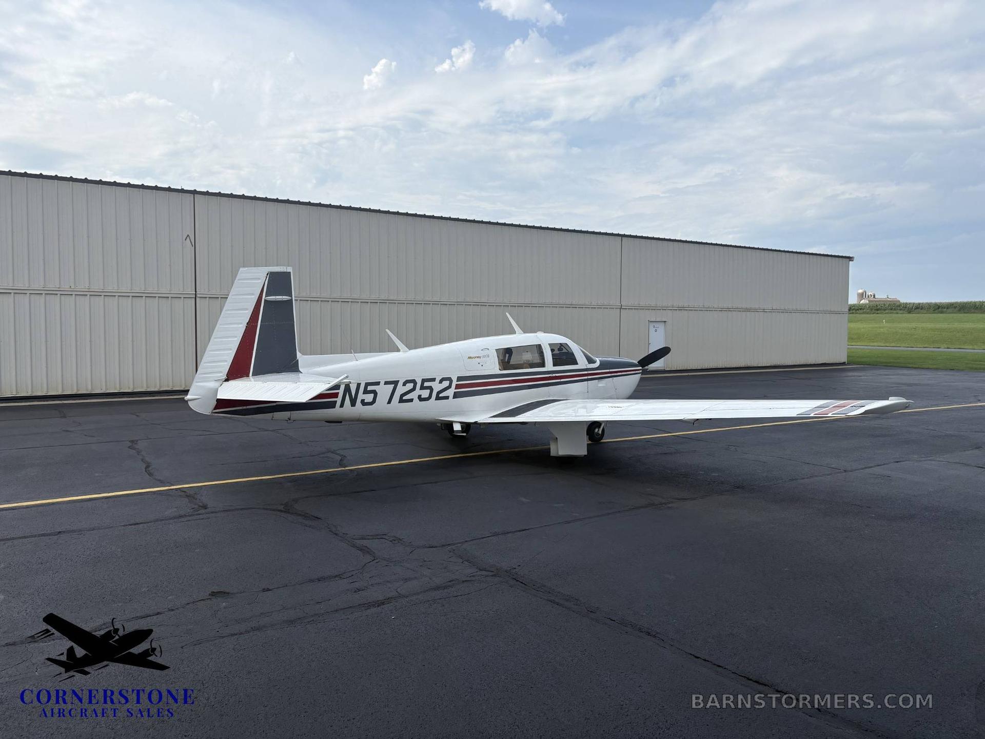 1984 Mooney M20 thumbnail 5