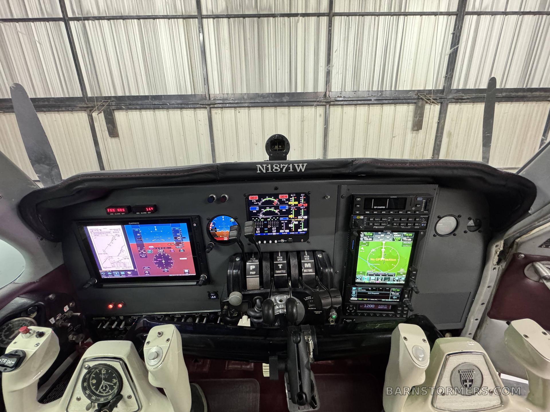 1973 BEECHCRAFT B55 BARON 4