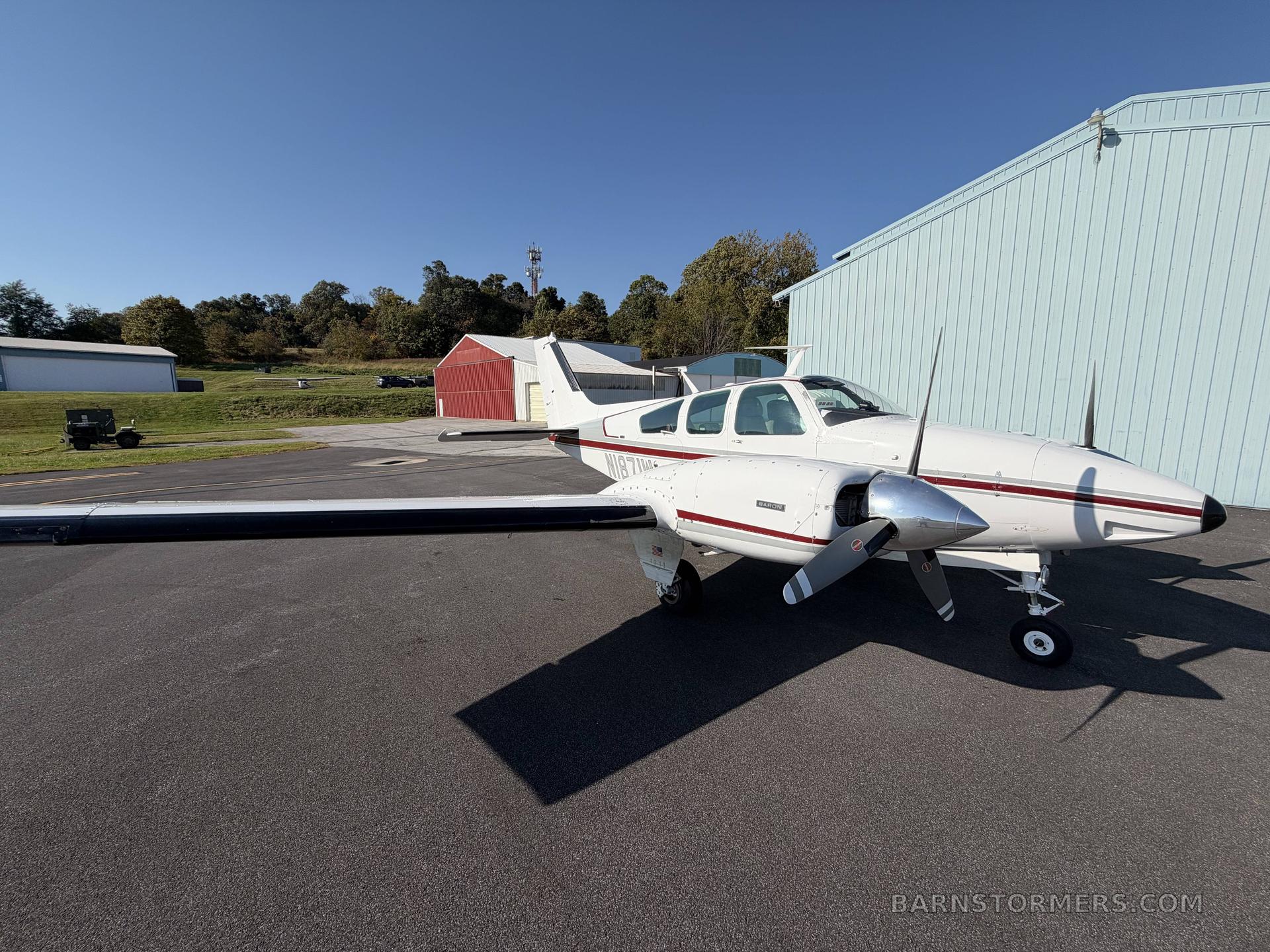 1973 BEECHCRAFT B55 BARON 5