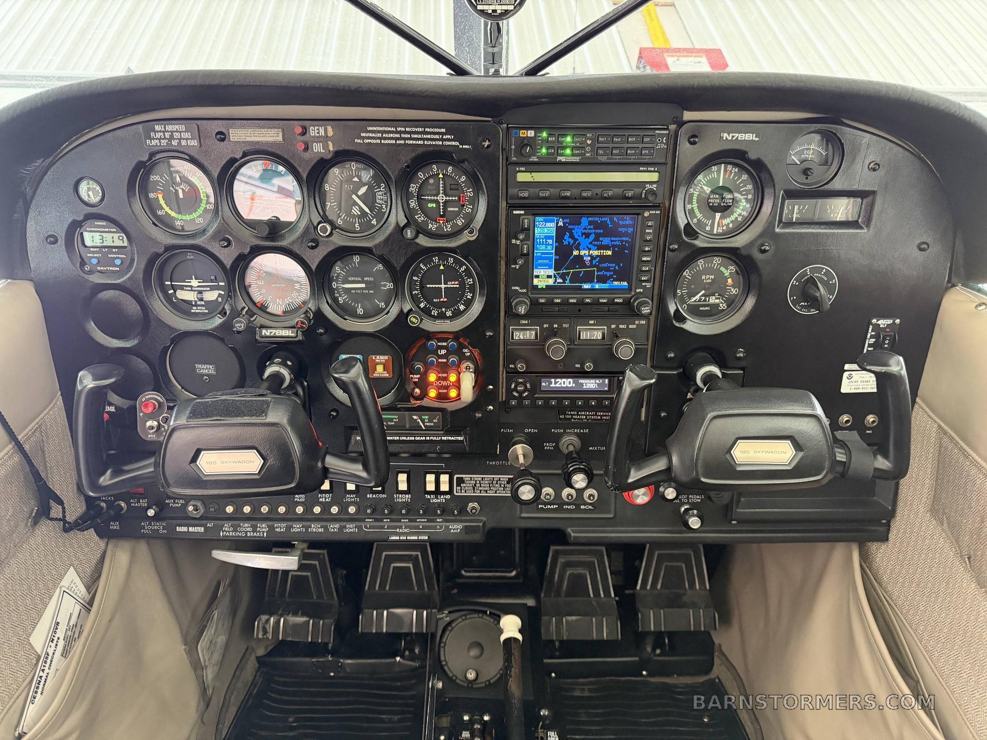 1977 CESSNA 185F AMPHIBIAN — photo 2