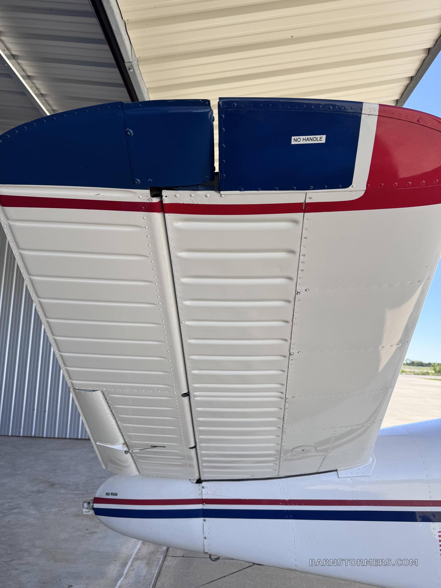 Beechcraft Bonanza thumbnail 5